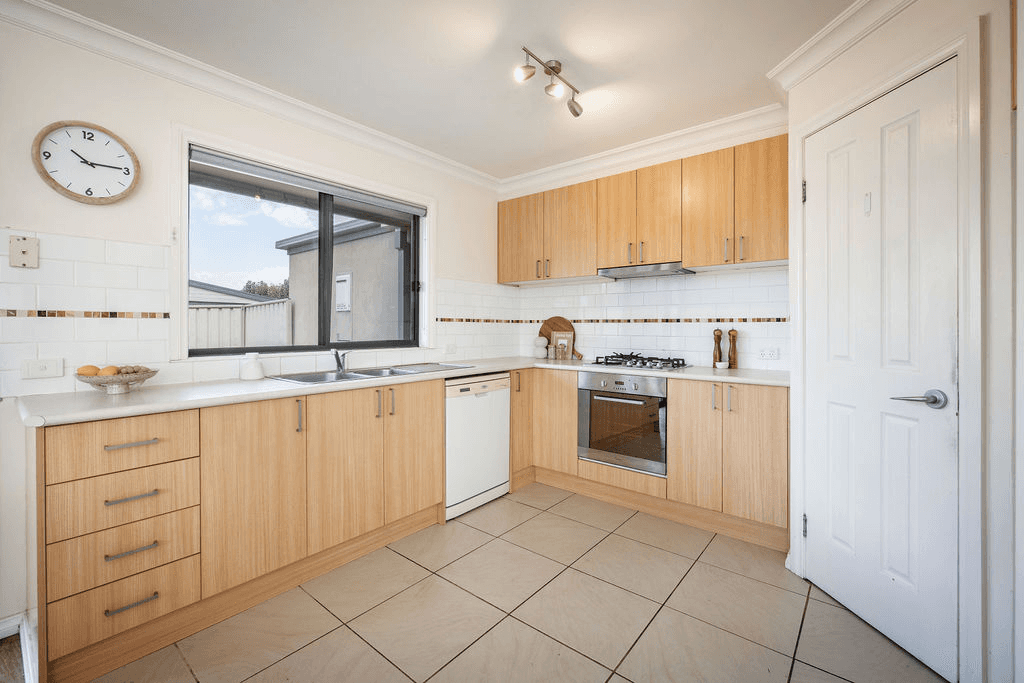 6/419 McDonald Road, Lavington, NSW 2641