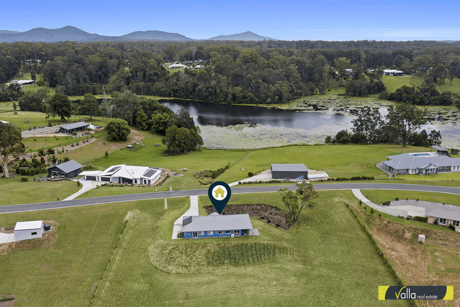 86 LAKEVIEW CLOSE, NORTH MACKSVILLE, NSW 2447