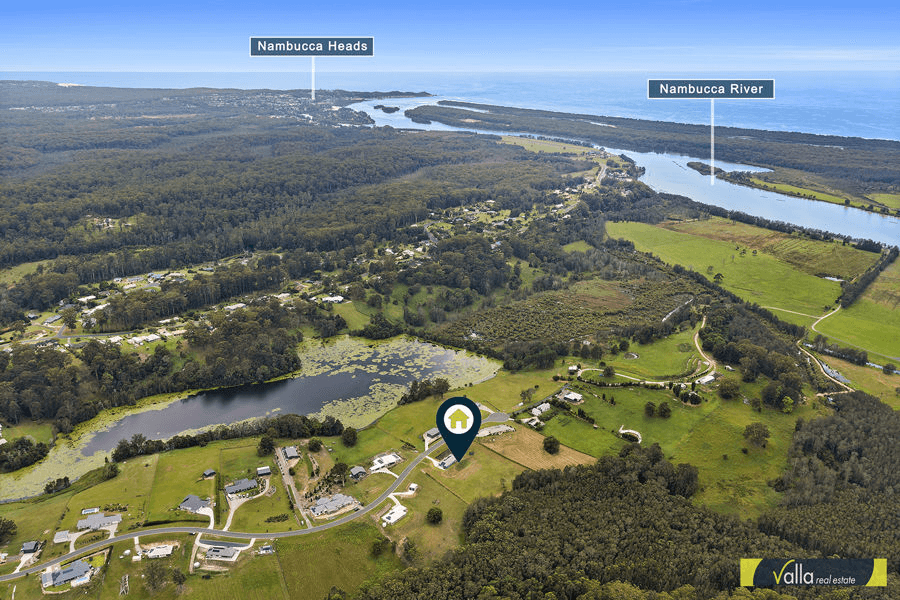 86 LAKEVIEW CLOSE, NORTH MACKSVILLE, NSW 2447