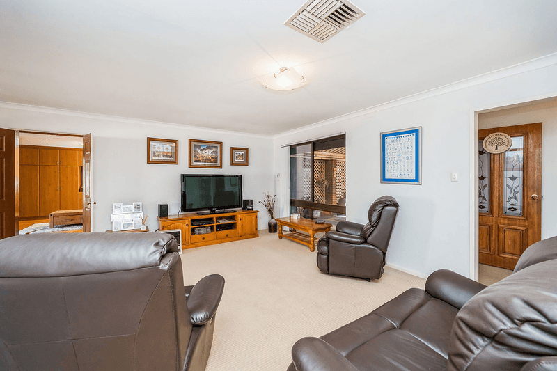 52 Allamanda Way, Forrestfield, WA 6058