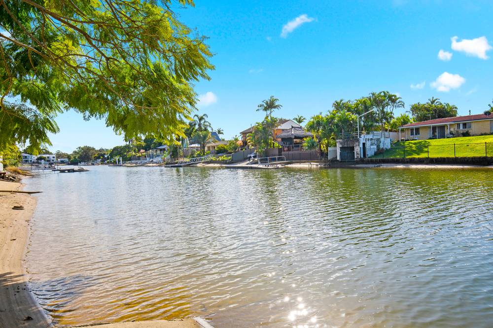 41 Kalimna Drive, BROADBEACH WATERS, QLD 4218