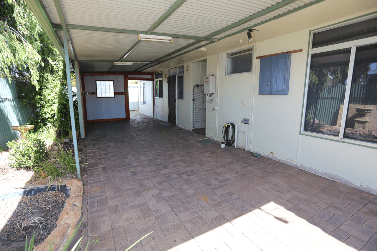 34 Mallee Drive, KAMBALDA WEST, WA 6442