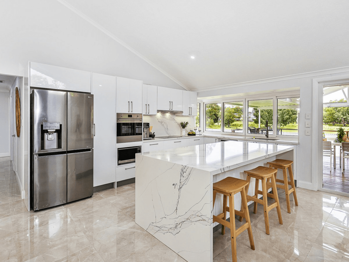 9 Chippewa Circuit, MUDGEERABA, QLD 4213