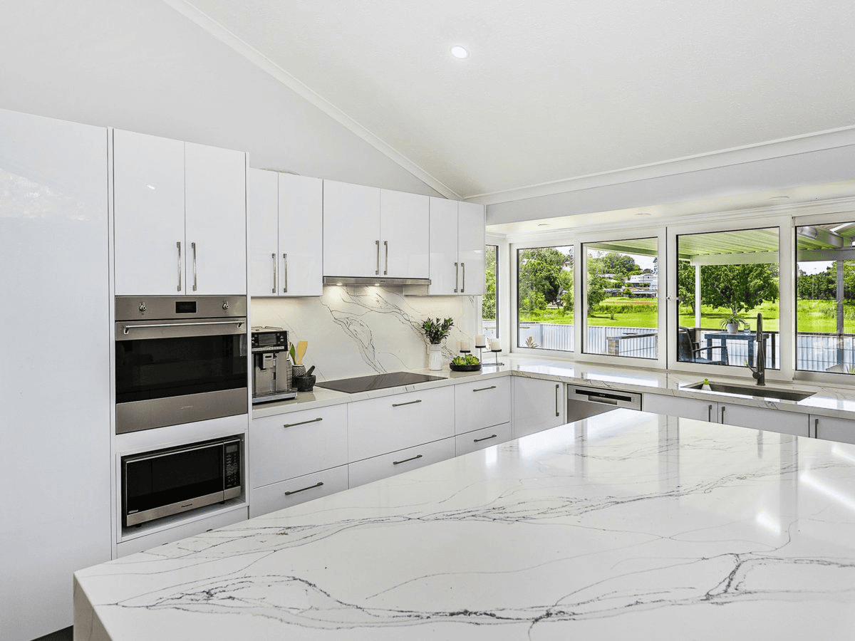 9 Chippewa Circuit, MUDGEERABA, QLD 4213