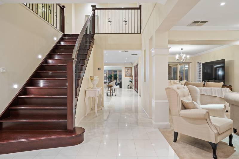 87 Linacre Drive, BUNDOORA, VIC 3083