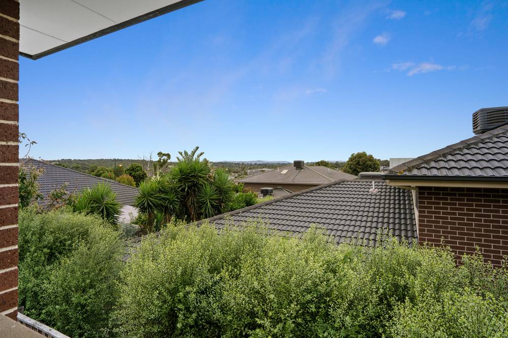 87 Linacre Drive, BUNDOORA, VIC 3083