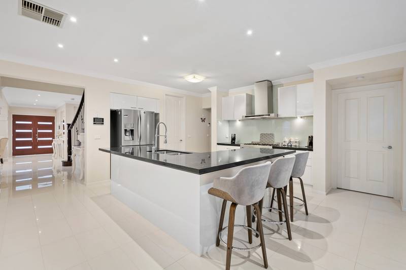 87 Linacre Drive, BUNDOORA, VIC 3083