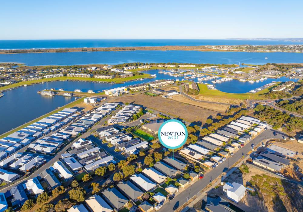 23 Princess Royal Pde, Hindmarsh Island, SA 5214