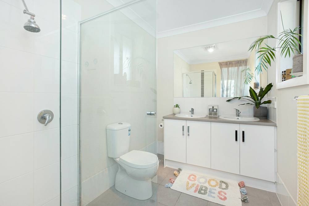 23 Princess Royal Pde, Hindmarsh Island, SA 5214