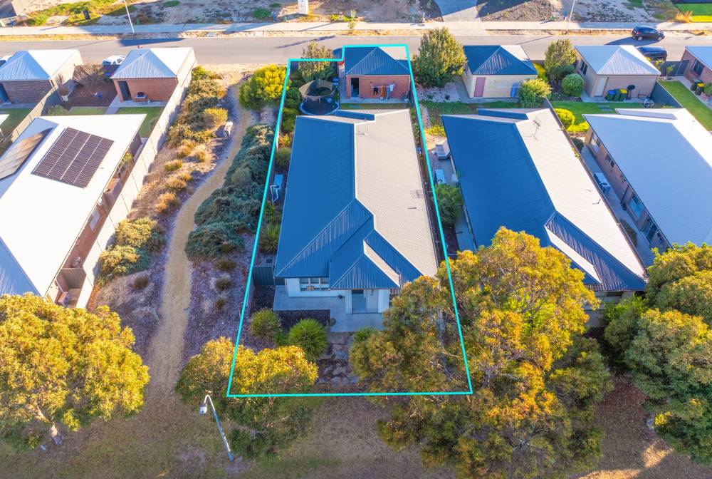 23 Princess Royal Pde, Hindmarsh Island, SA 5214
