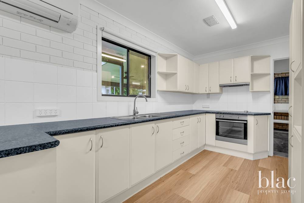 24 Golden Avenue, KALLANGUR, QLD 4503