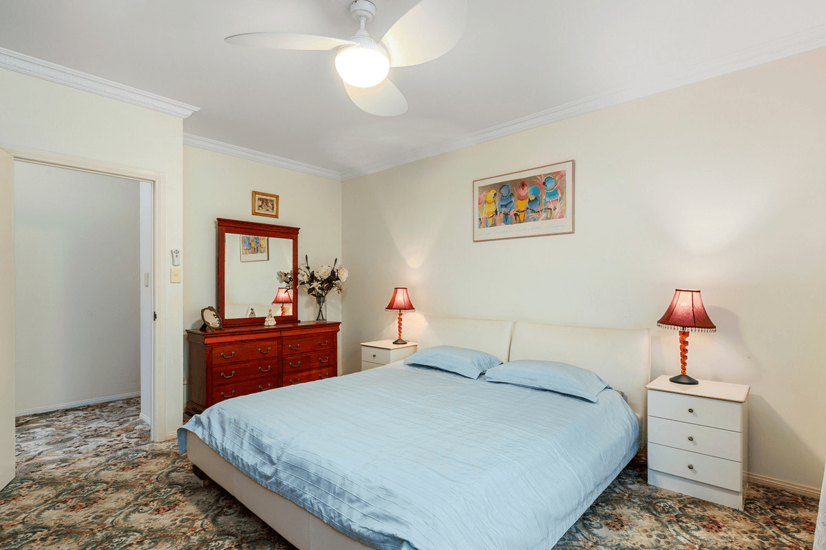 28 St Andrews Way, Banora Point, NSW 2486