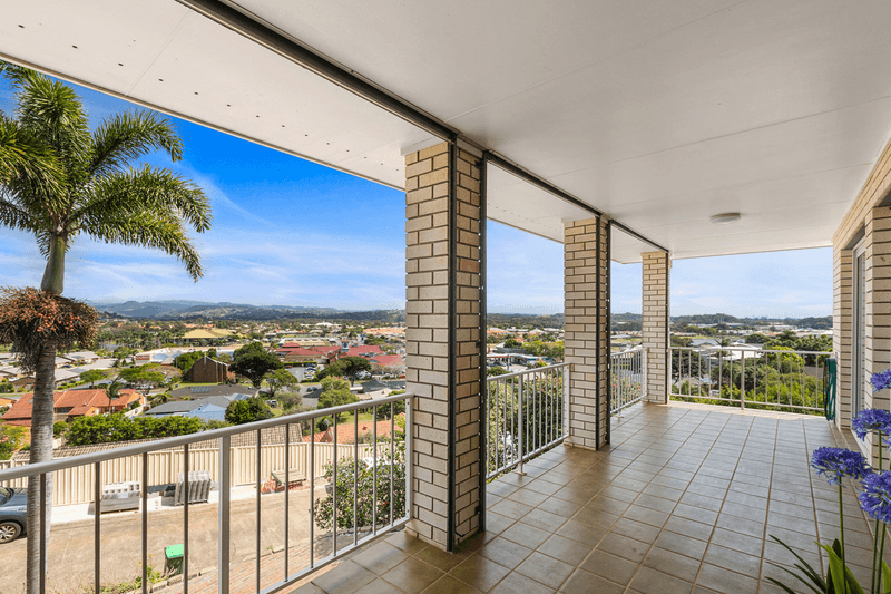 28 St Andrews Way, Banora Point, NSW 2486