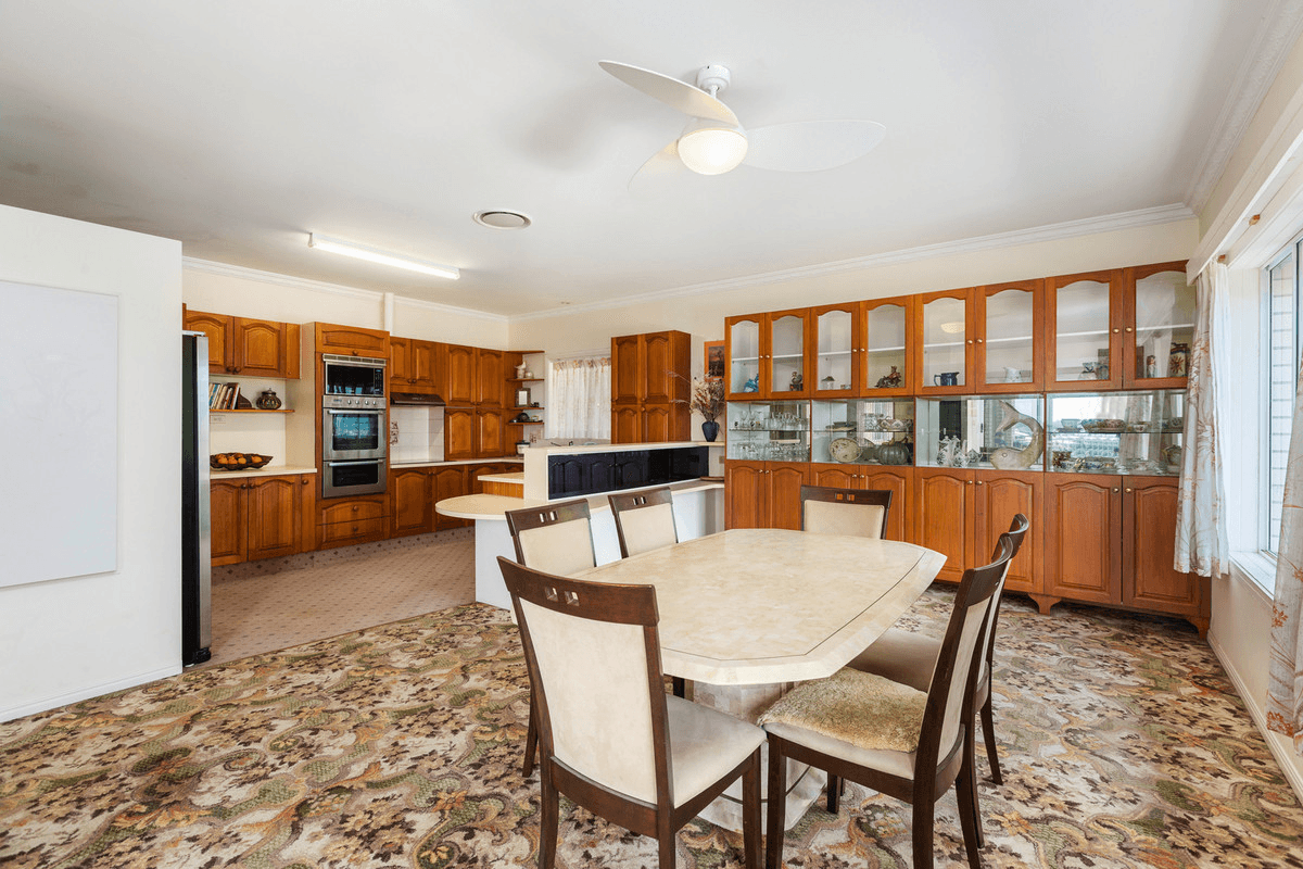 28 St Andrews Way, Banora Point, NSW 2486