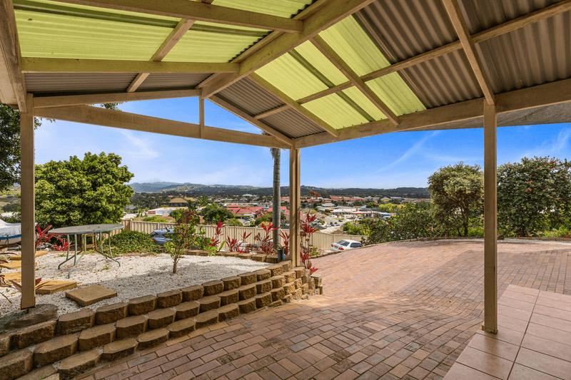 28 St Andrews Way, Banora Point, NSW 2486