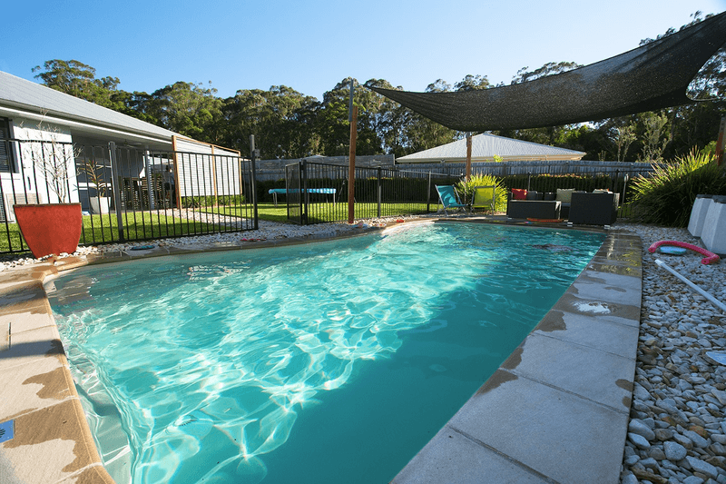 4 Argus Court, BEERWAH, QLD 4519