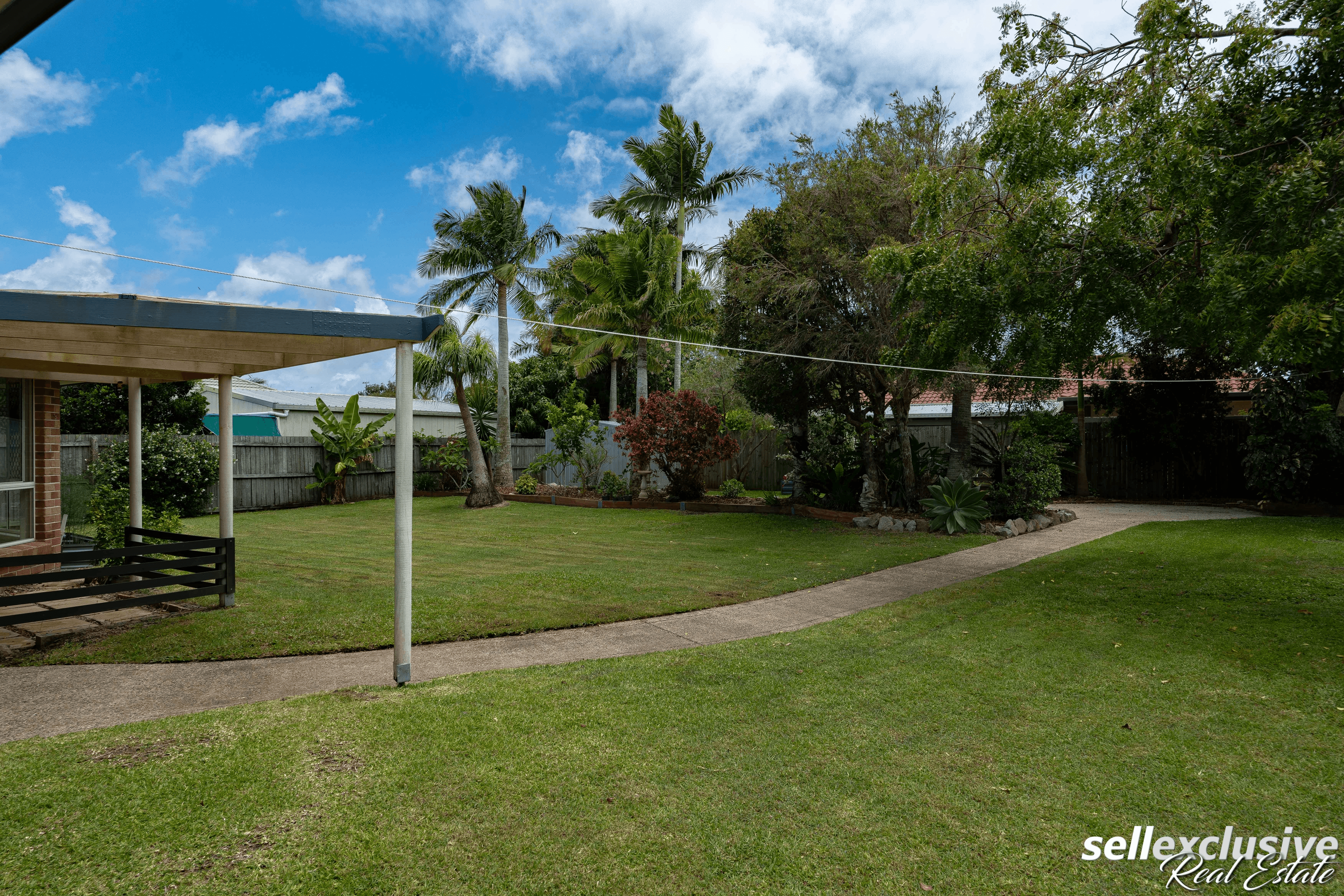 5 Smout Court, Sandstone Point, QLD 4511