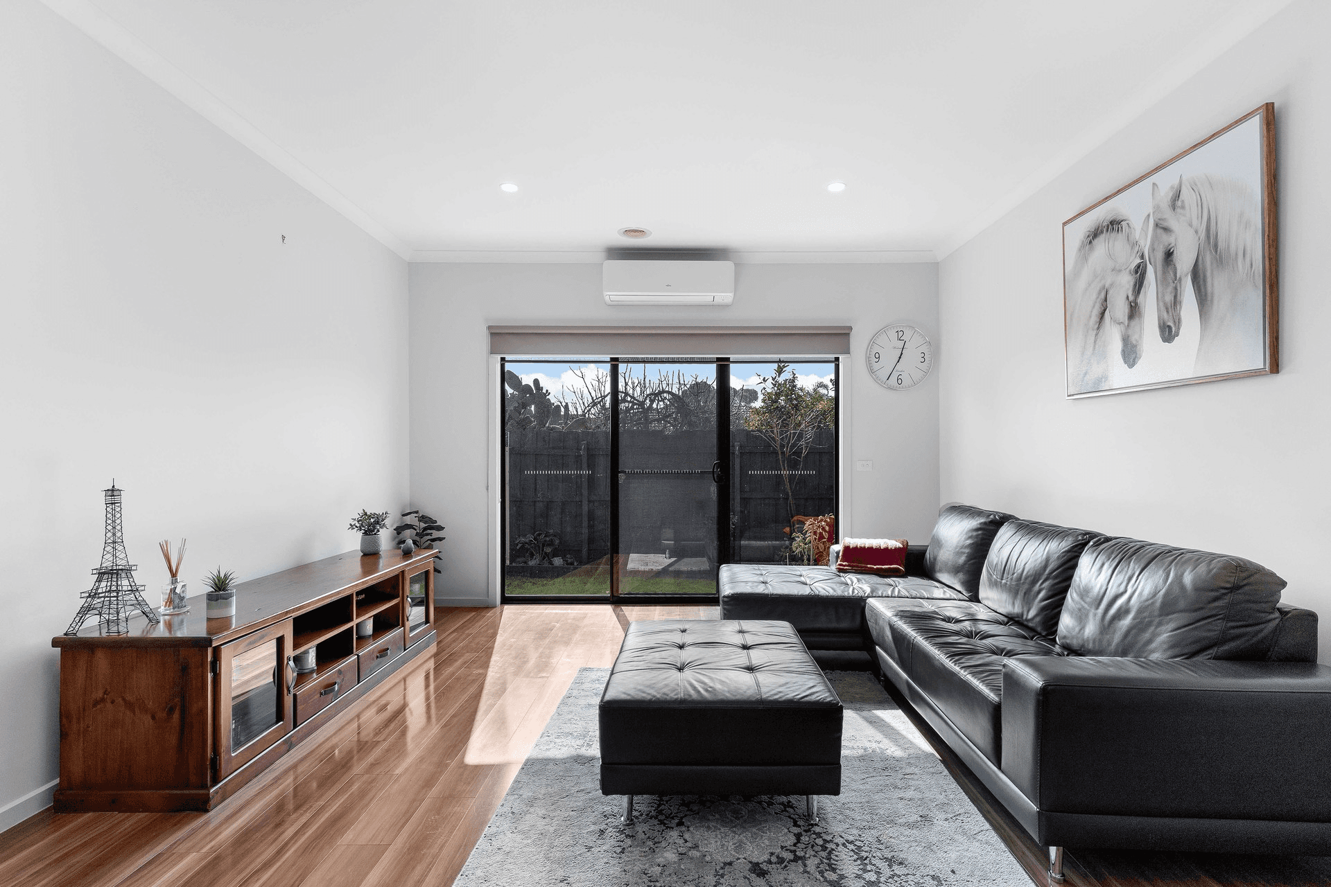 2/8 Shirley Street, St Albans, VIC 3021