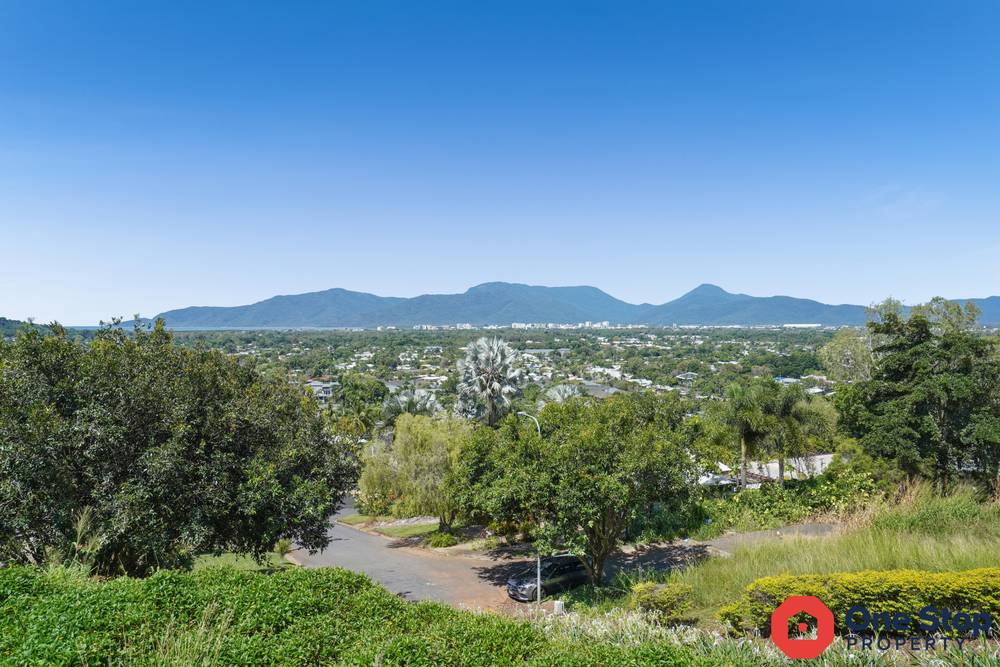 6A Knowles Street, WHITFIELD, QLD 4870