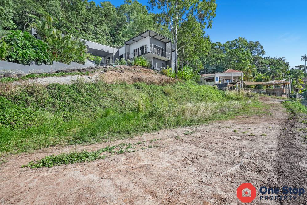 6A Knowles Street, WHITFIELD, QLD 4870