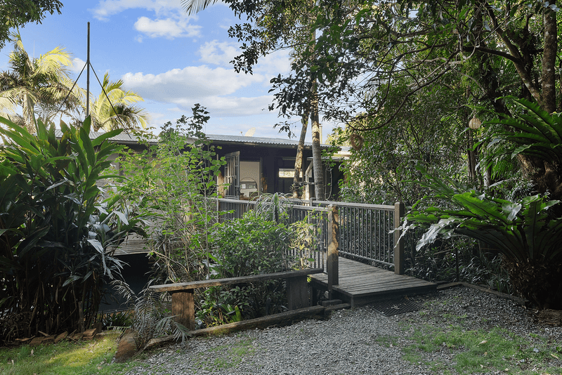 32 Attunga Lane, MOUNT GLORIOUS, QLD 4520