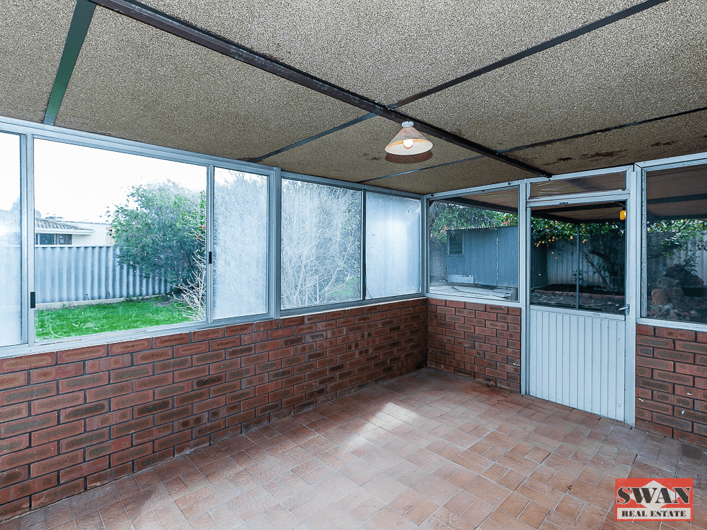 32 Dagmar Way, Swan View, WA 6056