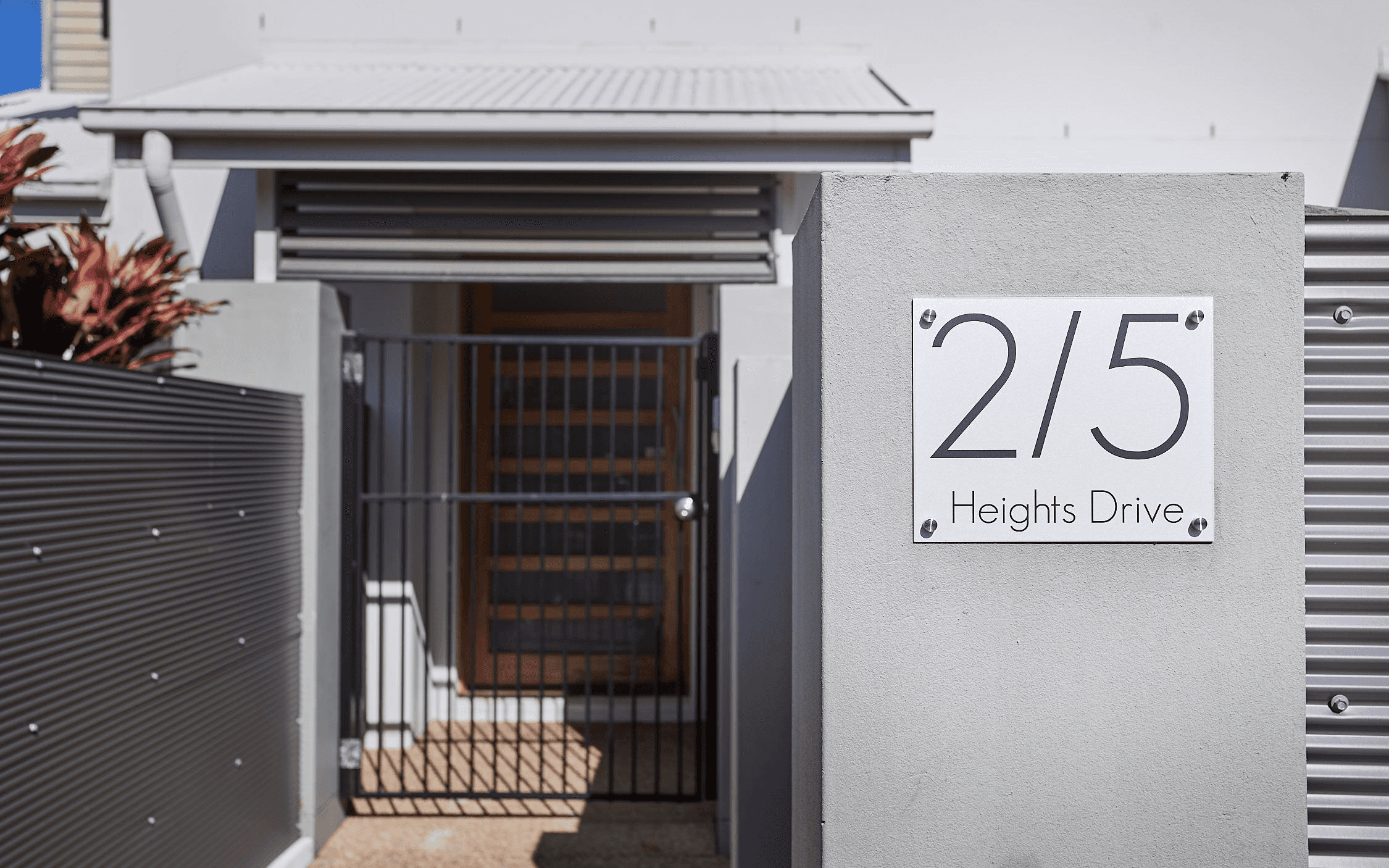 UNIT 1/5 HEIGHTS DRIVE, ROBINA, QLD 4226