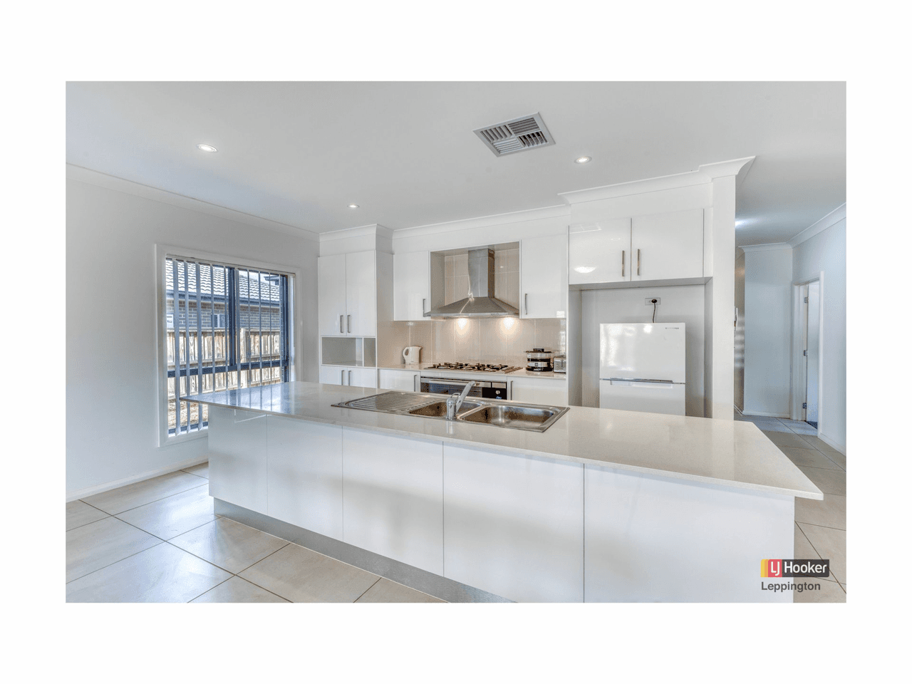 8 Redgate Terrace, COBBITTY, NSW 2570