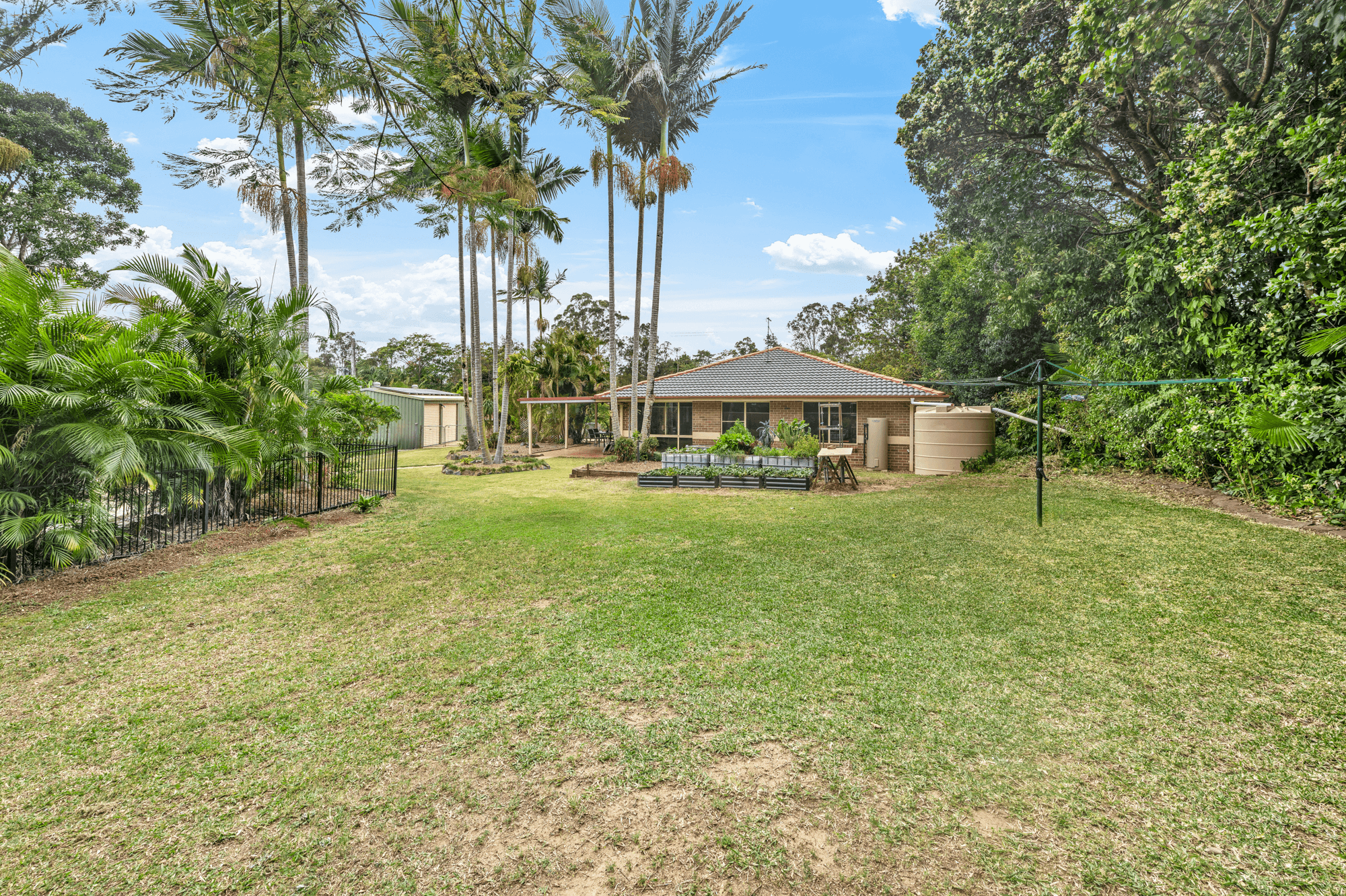 9 Diamantina Drive, BEERWAH, QLD 4519