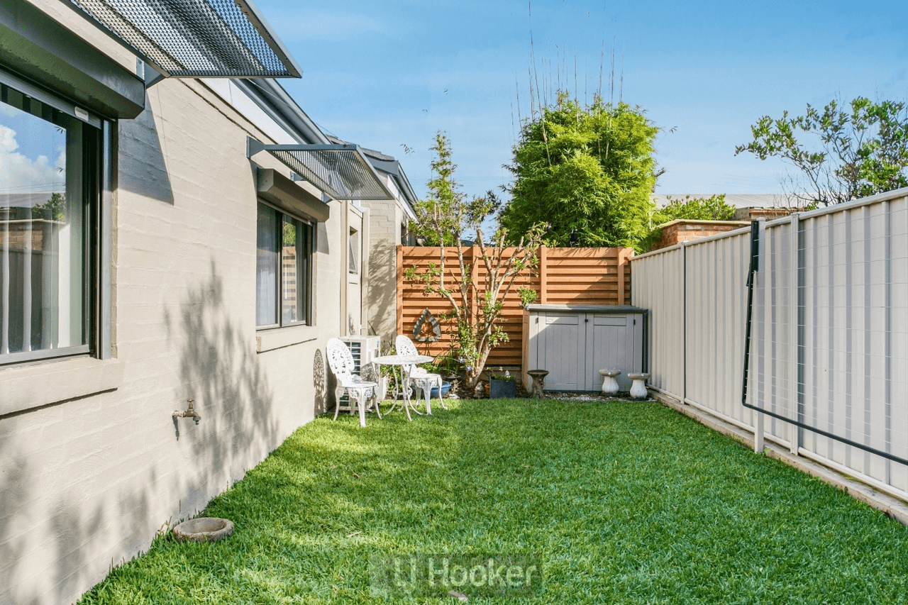 2/8-10 Margaret Street, WARNERS BAY, NSW 2282