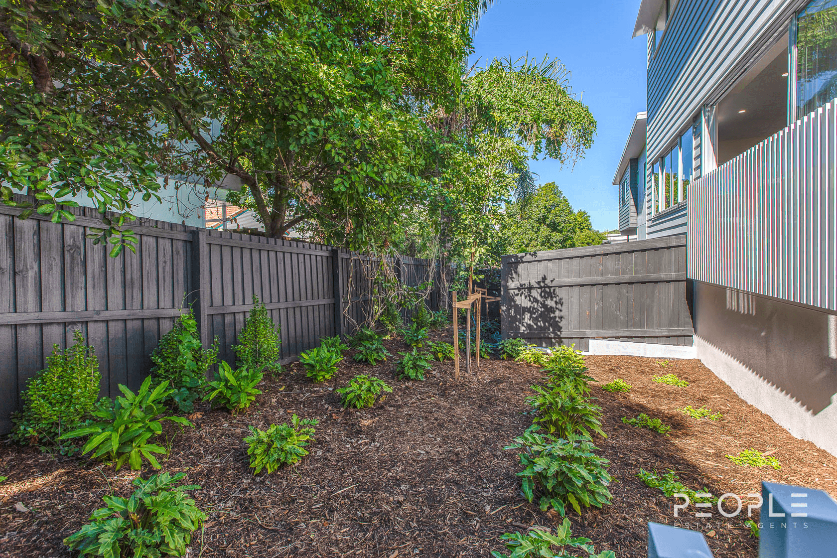 1-4/19 East Street, Camp Hill, QLD 4152