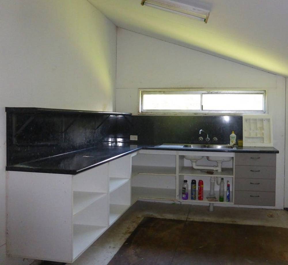 40 Hickory Street, GOONDI BEND, QLD 4860