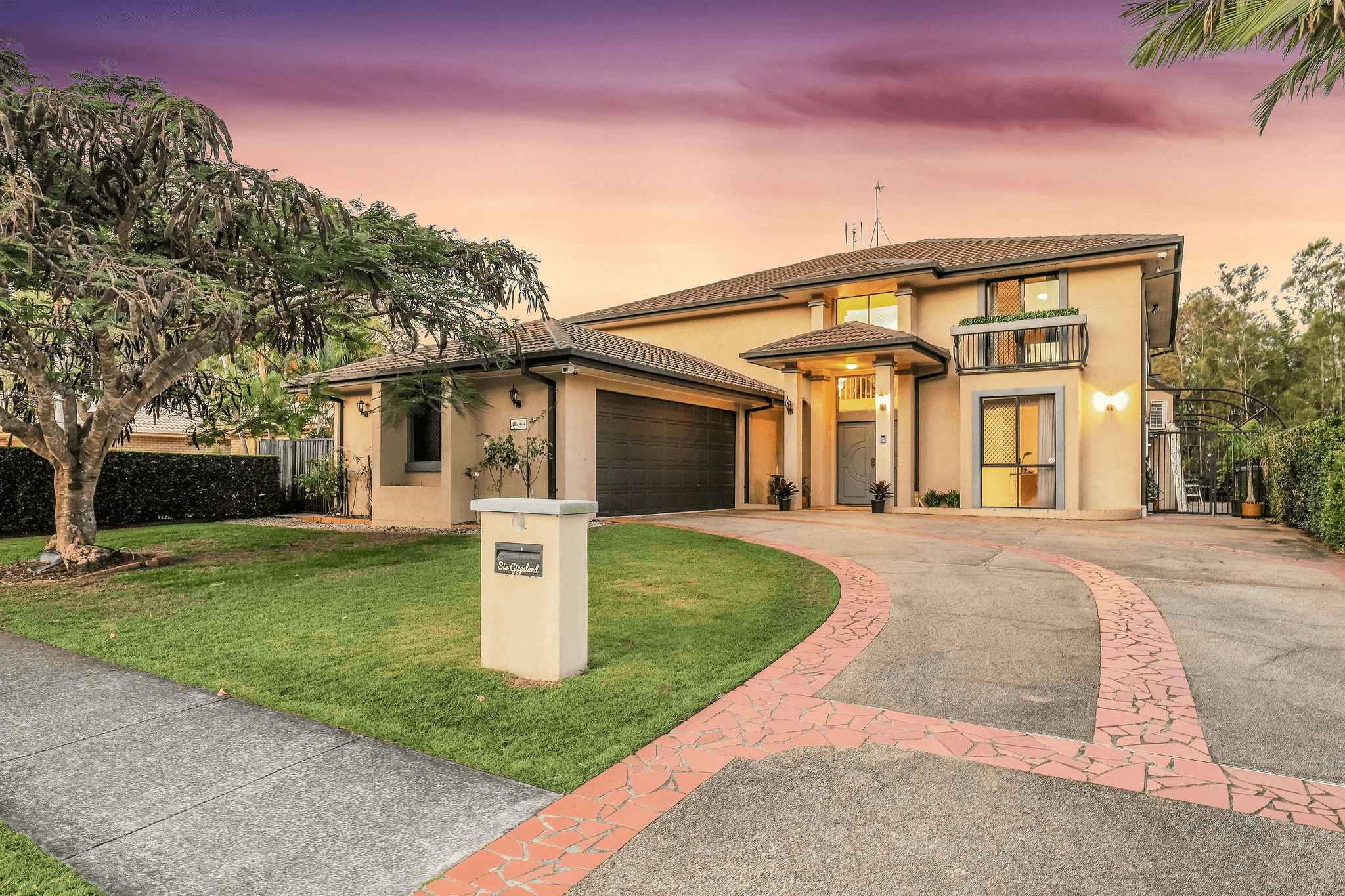 6 GIPPSLAND DRIVE, HELENSVALE, QLD 4212