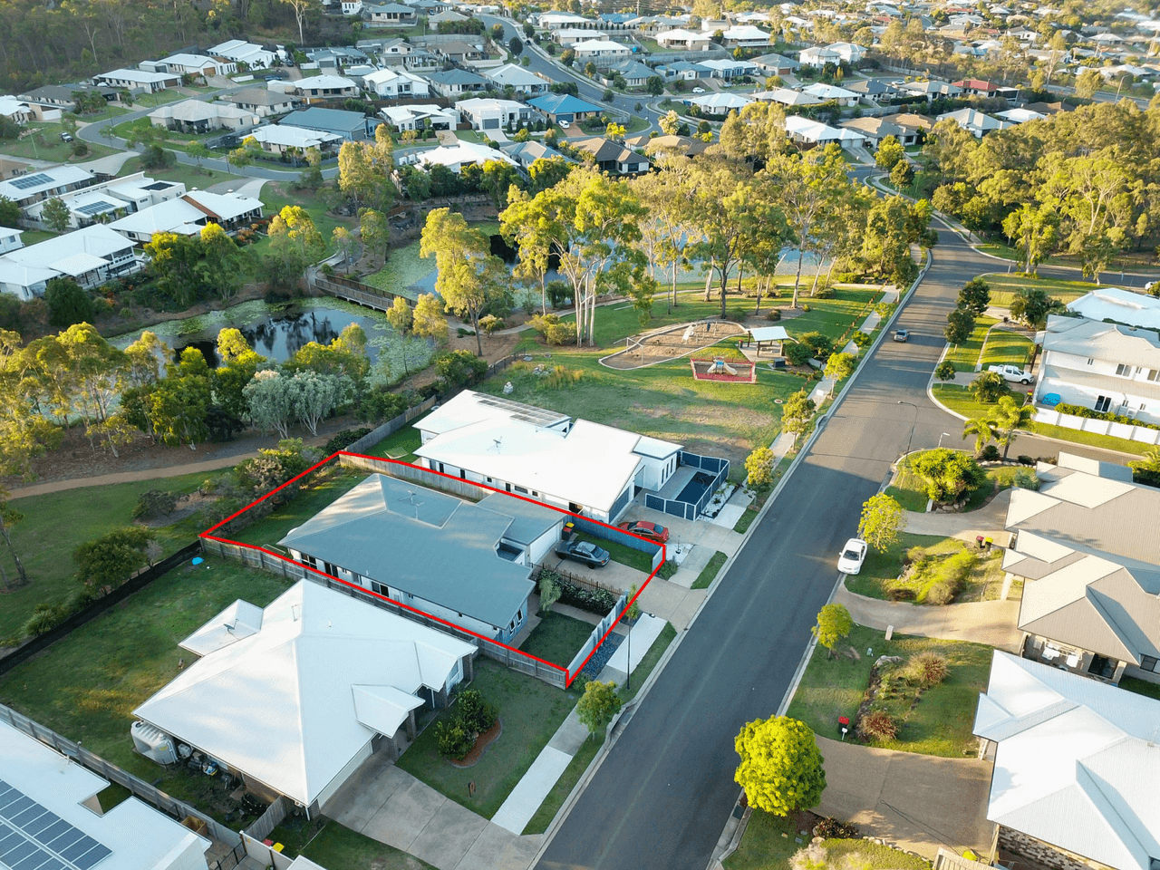 42 Koowin Drive, KIRKWOOD, QLD 4680