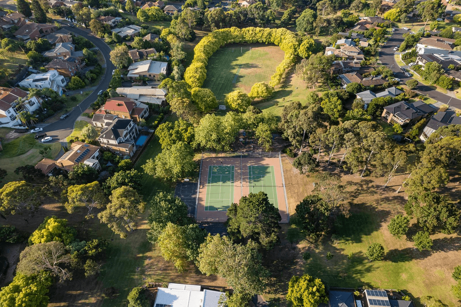 1 Nolan Close, DONCASTER EAST, VIC 3109