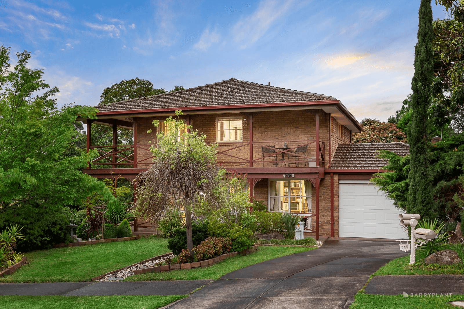 1 Nolan Close, DONCASTER EAST, VIC 3109