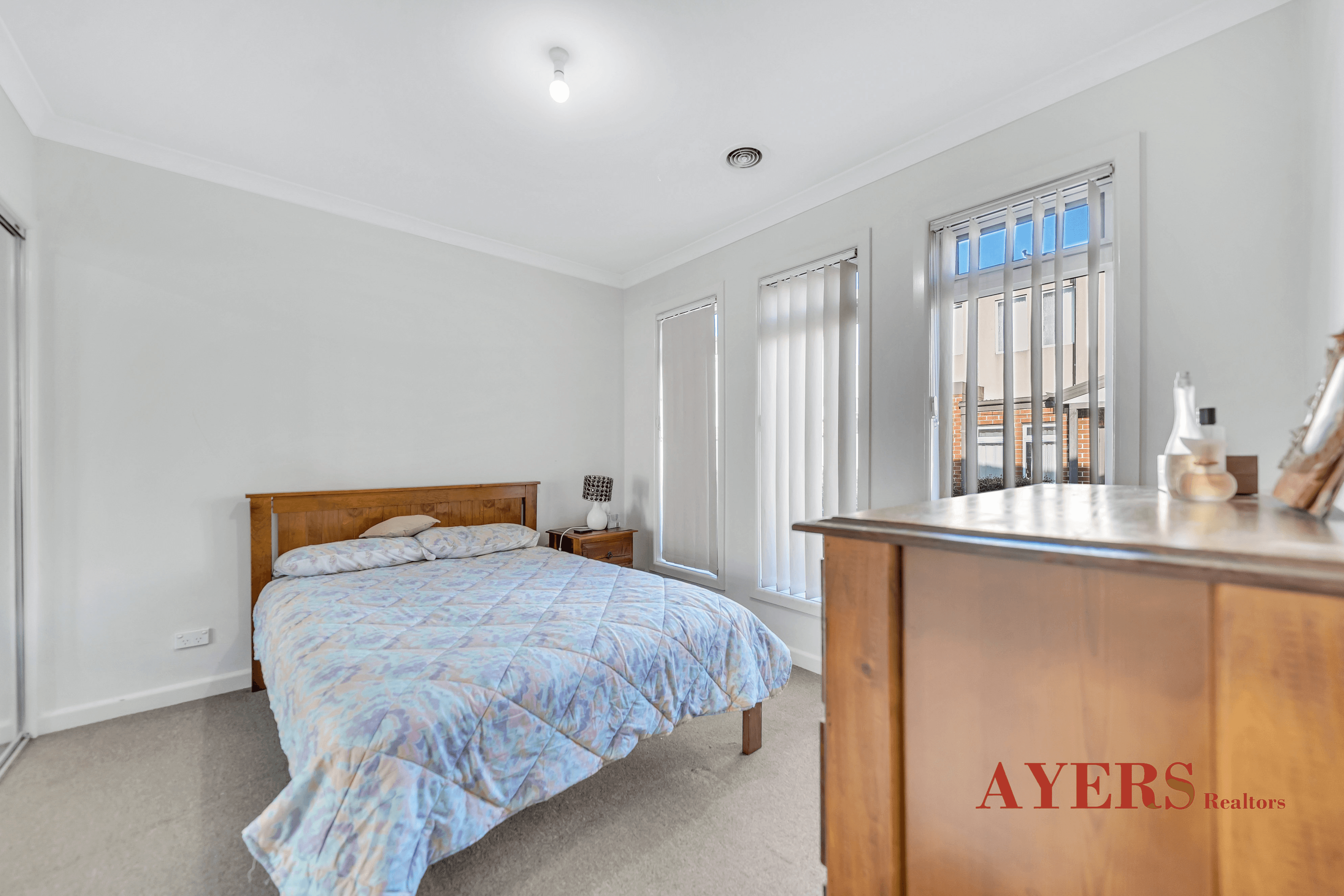 15/4 Young Road, HALLAM, VIC 3803