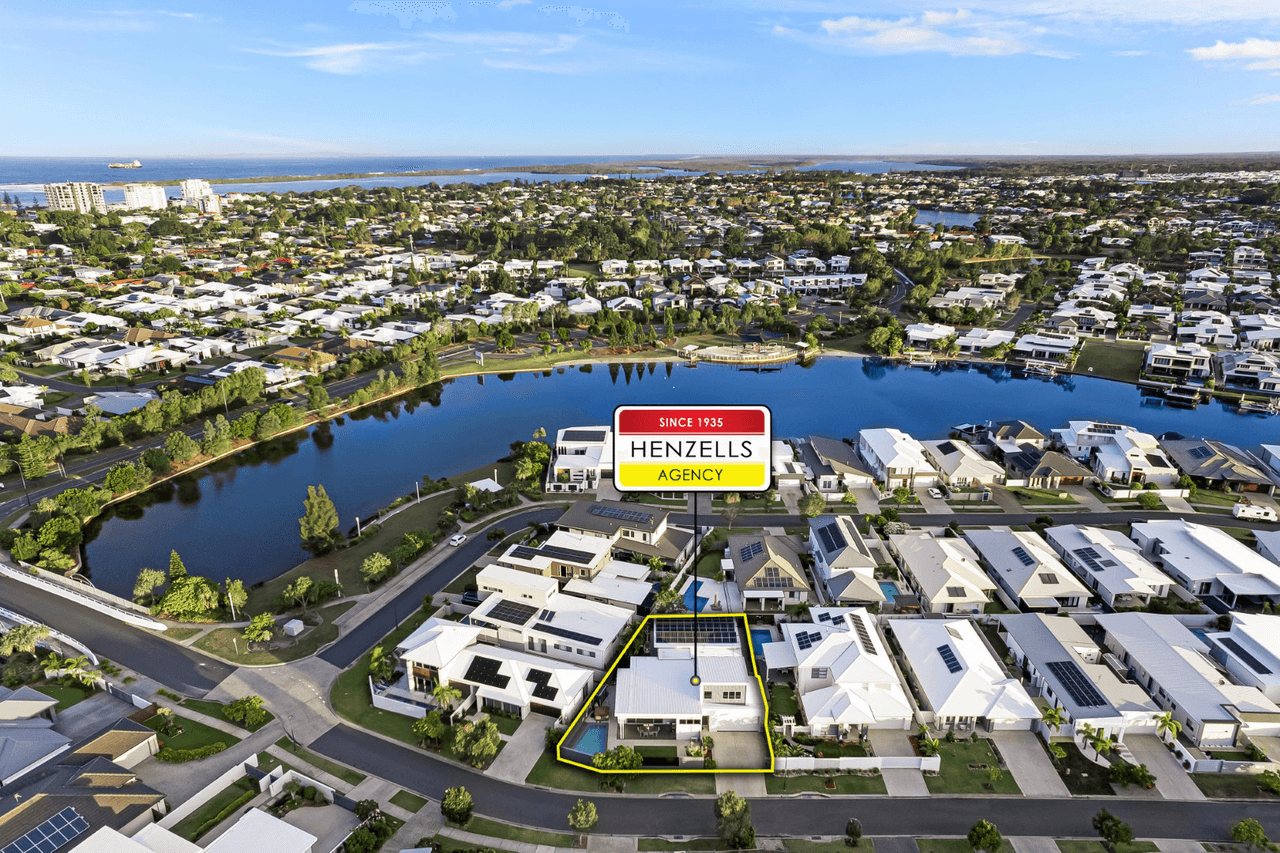 5 The Passage, PELICAN WATERS, QLD 4551