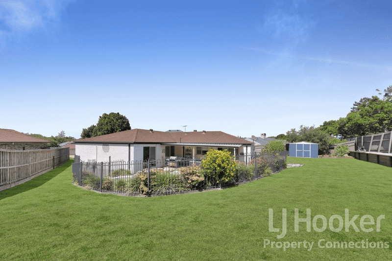 6 Kroning Court, PETRIE, QLD 4502
