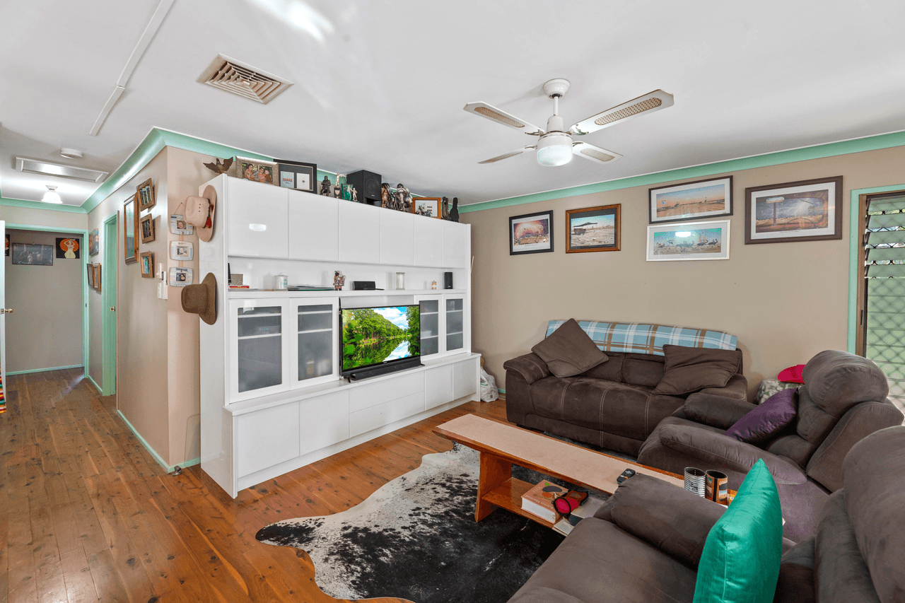 18 Graman Street, KINGSTHORPE, QLD 4400