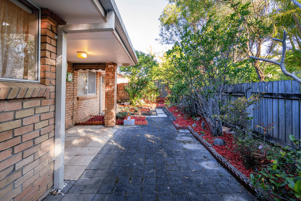 32/33-67 Edmund Rice Drive, SOUTHPORT, QLD 4215