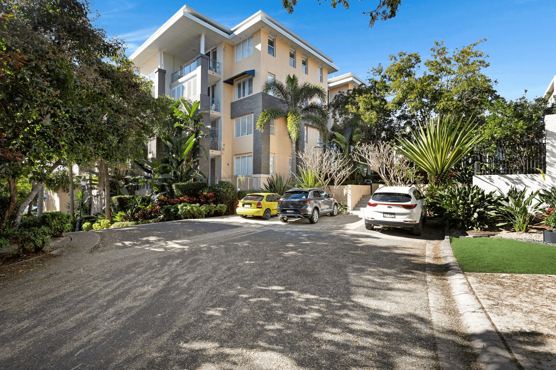 4034/3027 The Boulevard, Carrara, QLD 4211