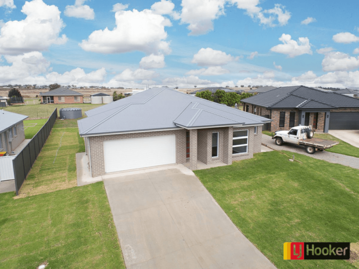 7 Mulga Place, MOORE CREEK, NSW 2340