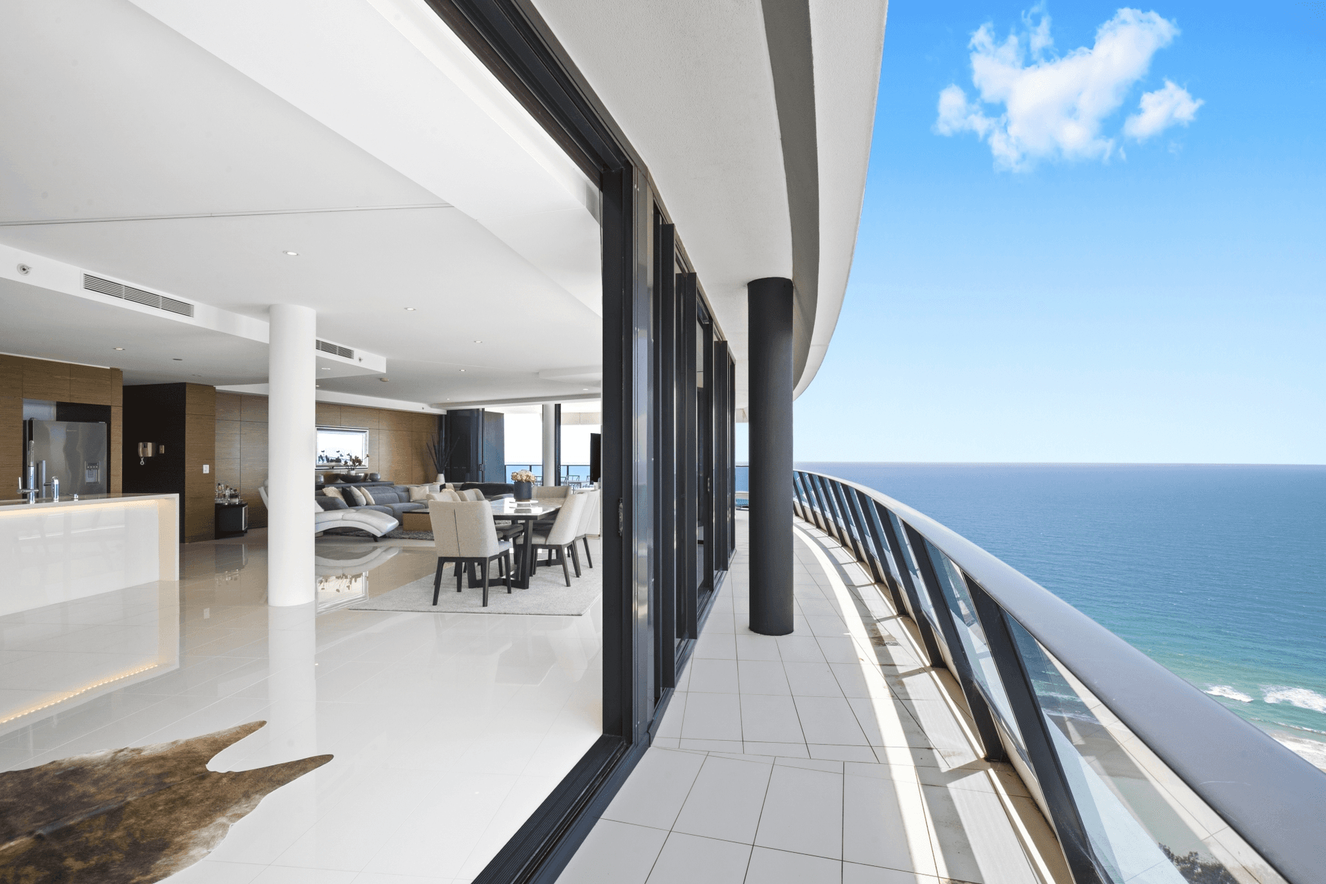 Level 44/4403/1 Oracle Boulevard, Broadbeach, QLD 4218