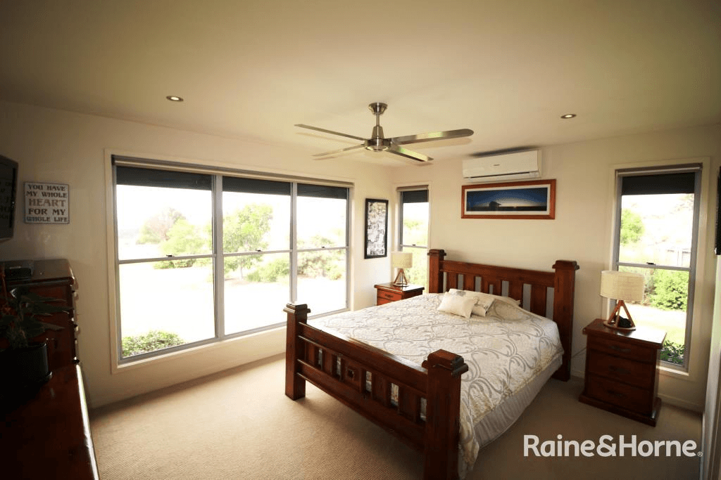 38-40 Macaulay Drive, KINGAROY, QLD 4610