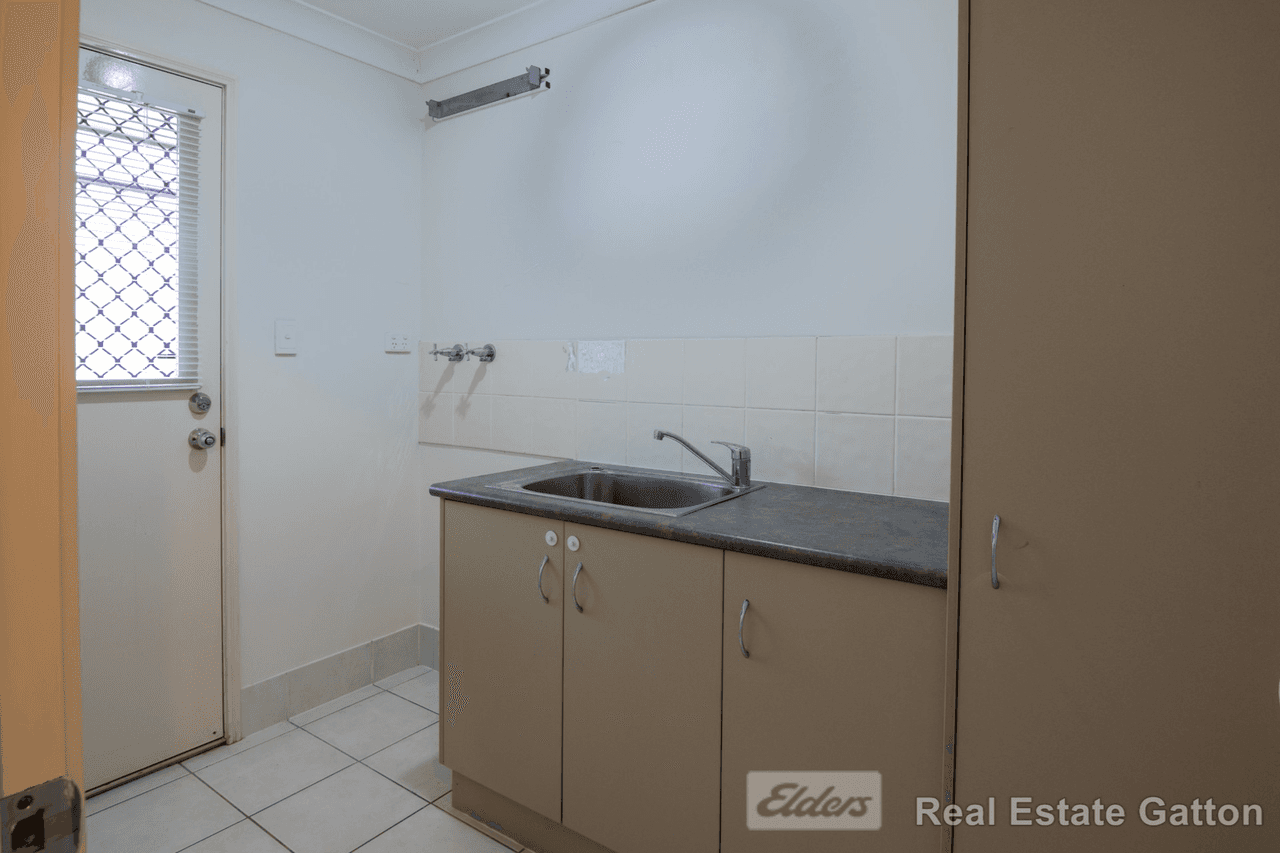 30 Andrews Drive, Gatton, QLD 4343