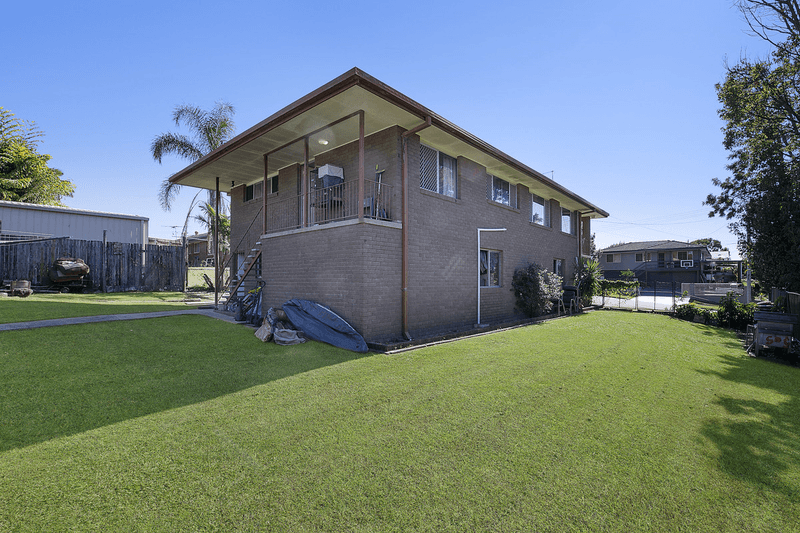 3 Summer Bay Drive, THORNLANDS, QLD 4164