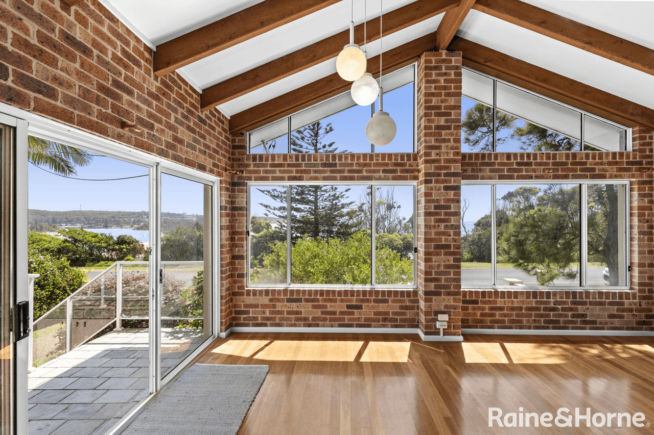 23 Seaside Parade, DOLPHIN POINT, NSW 2539