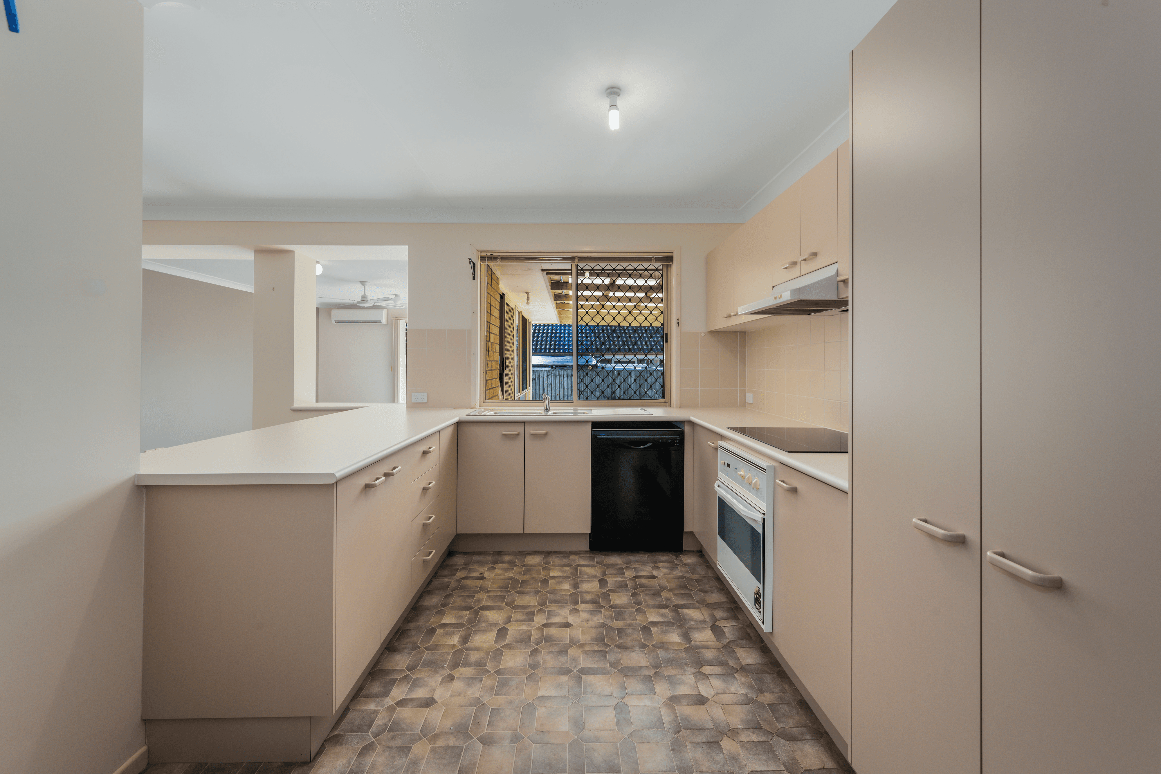 10 Talara Way, MANGO HILL, QLD 4509