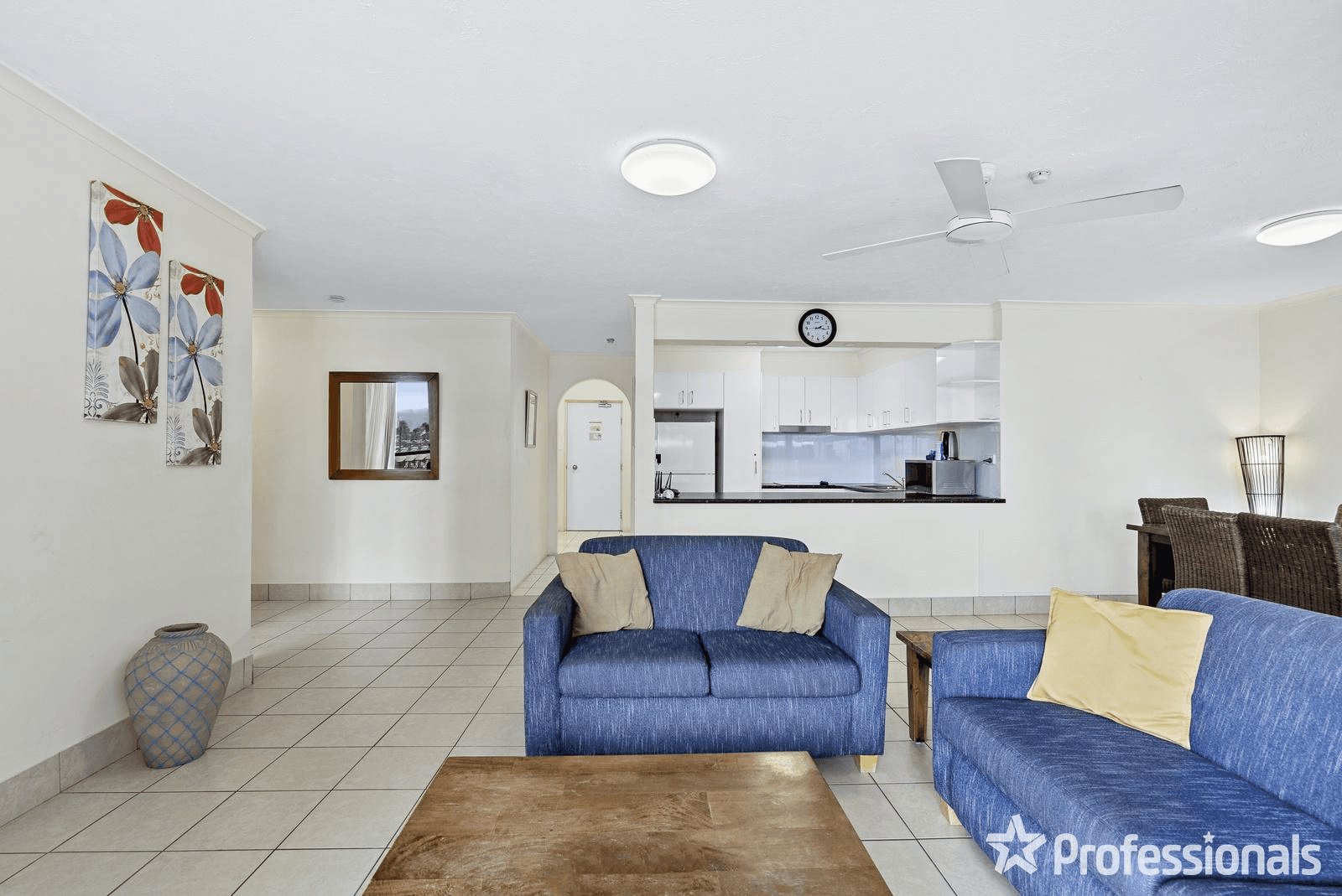 9H/3277 Surfers Paradise Boulevard, SURFERS PARADISE, QLD 4217